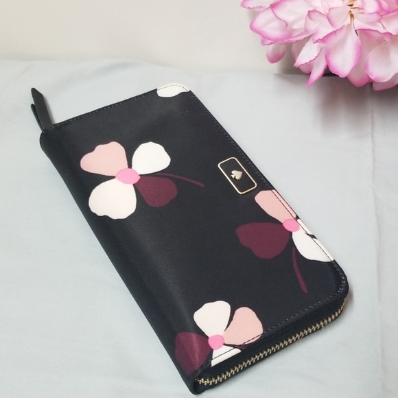 ♥️ NWT Kate spade wallet - Picture 3 of 9